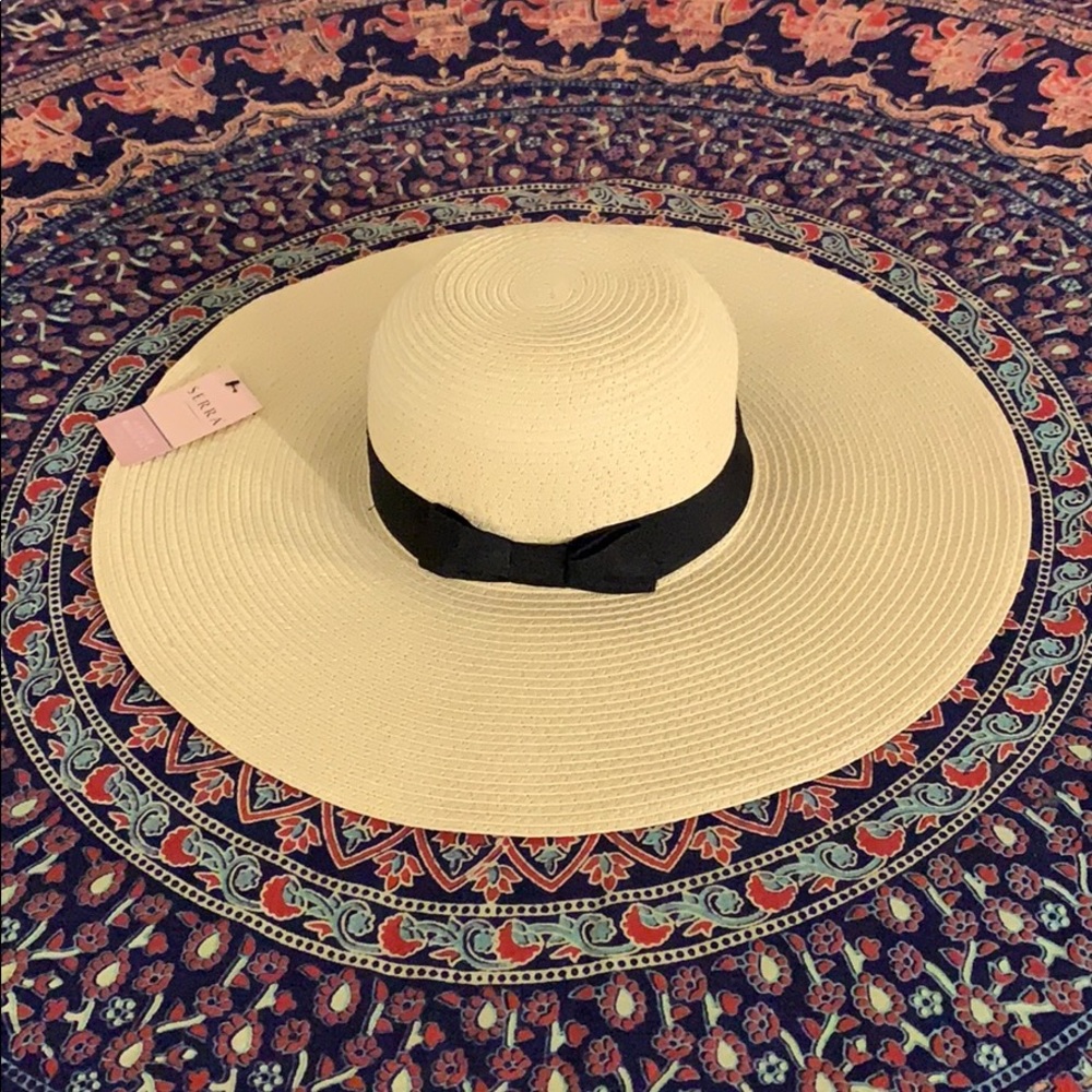 FLOPPY SUN HAT